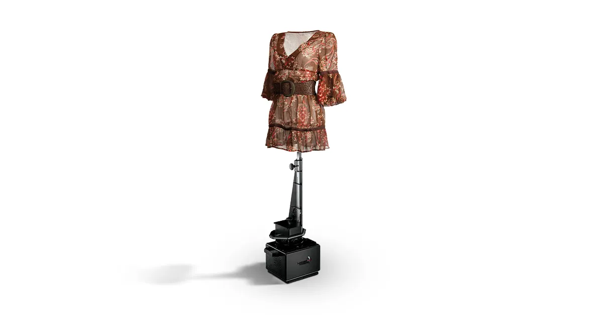 Beeld van rok op PhotoRobot se Kubus en mannequin.