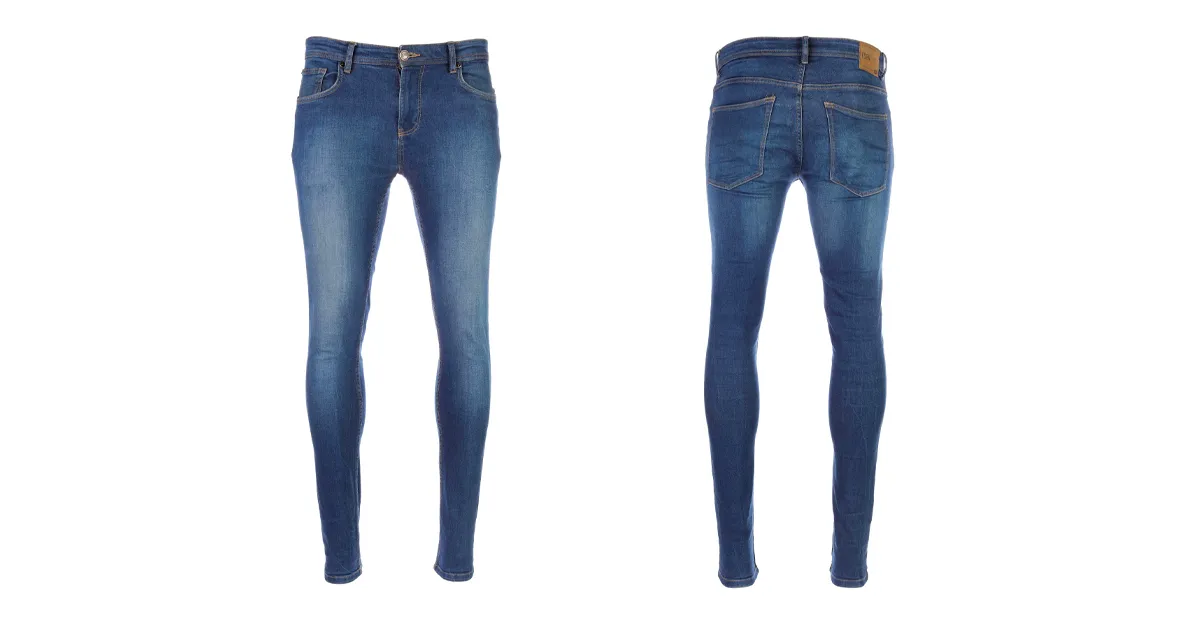 Abschließende Fotos von Jeans mit Geisterschaufensterpuppeneffekt.
