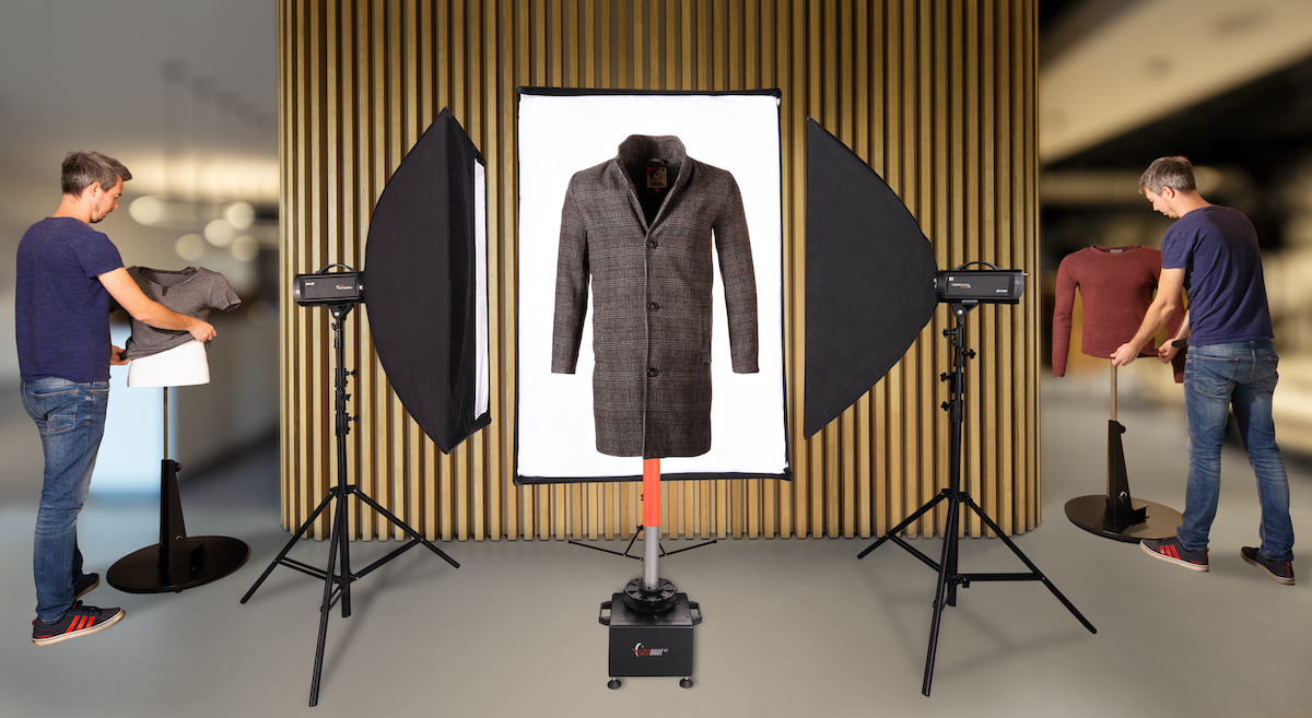 Vaiduoklių manekenų stotys palaiko mados produktų fotografiją.