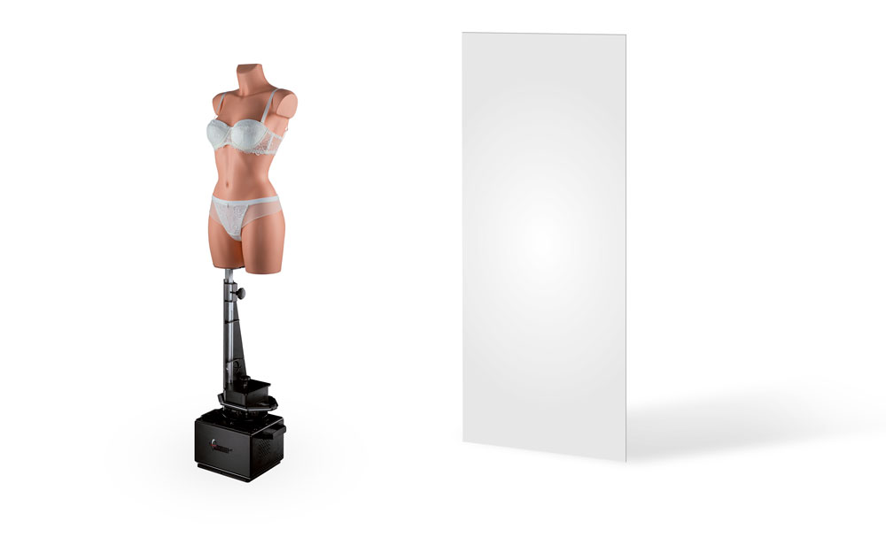 Billede af kvindelig mannequin klædt i undertøj.